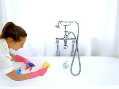 Cách vệ sinh bồn tắm massage chuẩn, đơn giản và hiệu quả cho mọi nhà