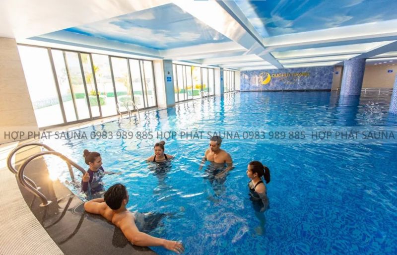Bể bơi 4 mùa thu hút khách hàng tại Đức Huy Grand Gym