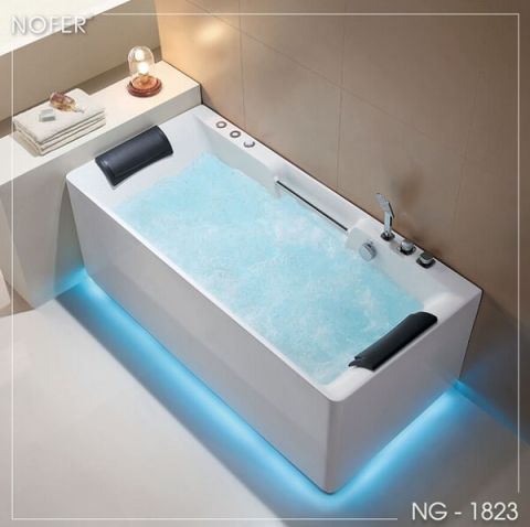 Bồn tắm massage NG - 1823